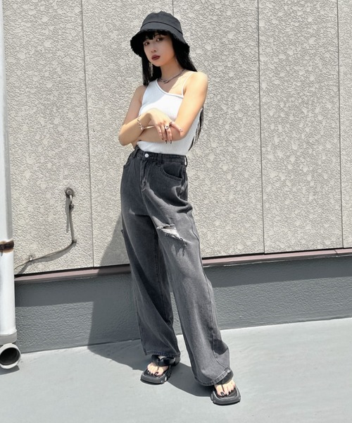 LVEU.(ラブユ.)の「【LVEU.】アシンメトリーリブタンクトップ / トップス リブ ノースリーブ キャミ タンクトップ アシンメトリー アシメ ホワイト ブラック ブルー(タンクトップ・レディース・ブルー/ブラック/ホワイト・FREE)」の10枚目の写真