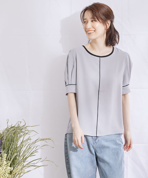 Jayro(ジャイロ)の「配色パイピングブラウス(シャツ/ブラウス・レディース・ライトグレー/ホワイト系その他/ダークブラウン/ブラック・M)」の5枚目の写真