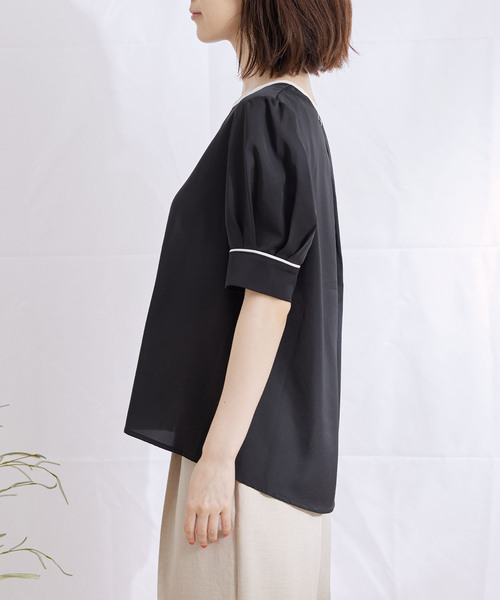 Jayro(ジャイロ)の「配色パイピングブラウス(シャツ/ブラウス・レディース・ライトグレー/ホワイト系その他/ダークブラウン/ブラック・M)」の16枚目の写真