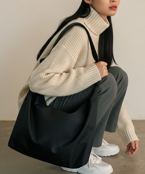 VitaFelice（ヴィータフェリーチェ）の「ナイロンワンショルダーバッグ