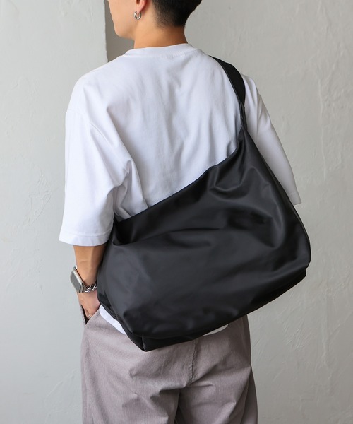 VitaFelice（ヴィータフェリーチェ）の「ナイロンワンショルダーバッグ