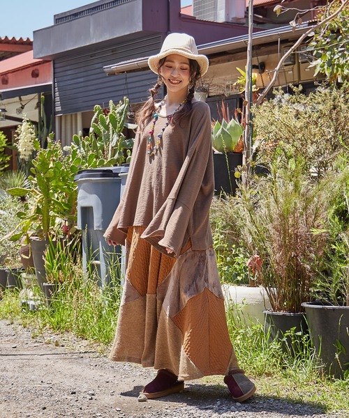 チャイハネ（チャイハネ）の「【チャイハネ】ロロムフレアスリーブトップス（Tシャツ/カットソー・レディース・ブラウン/オフホワイト/ブラック/レッド/ダークグリーン・FREE）」の21枚目の写真