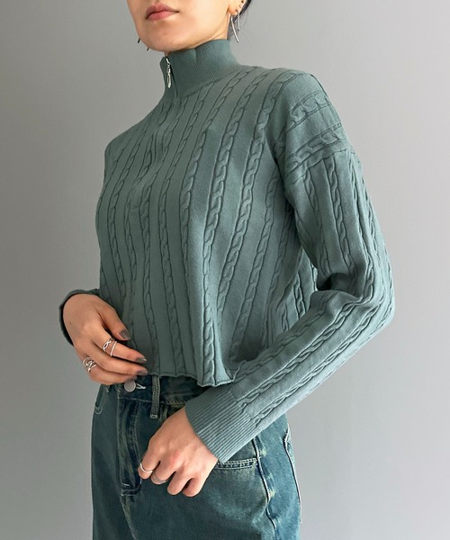 Jewelobe(ジュエローブ)の「ナローケーブルハーフジップニットトップス(ニット/セーター・レディース・グリーン/ホワイト/ブラック・FREE)」の22枚目の写真