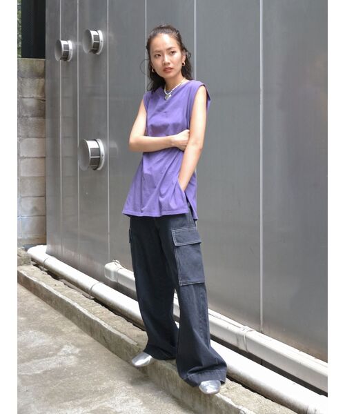 Ungrid（アングリッド）の「ショルダータックカラータンクトップ（Tシャツ/カットソー・レディース・ブラウン/オフホワイト/オレンジ/チャコールグレー/パープル・FREE）」の15枚目の写真