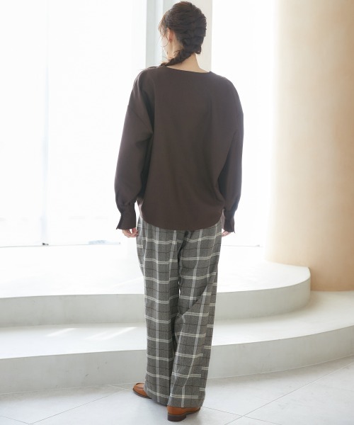 miclat（ミクラ）の「大きいサイズ　キーネックプルオーバー　miclat（Tシャツ/カットソー・レディース・ブラック/ブラウン・3L～4L/L～LL）」の7枚目の写真