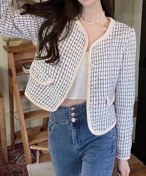 NANEA(ナネア)の「ノーカラーツイードジャケット(ノーカラージャケット・レディース・ホワイト/ブラック・SMALL/LARGE/MEDIUM)」の4枚目の写真