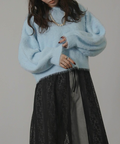 Social GIRL（ソーシャルガール）の「シャギーラウンドニットプルオーバー（ニット/セーター・レディース・チャコールグレー/ブルー/ブラック/アイボリー/パープル/ブラウン/ホワイト×ブラック/サックスブルー/オフホワイト・M）」の7枚目の写真