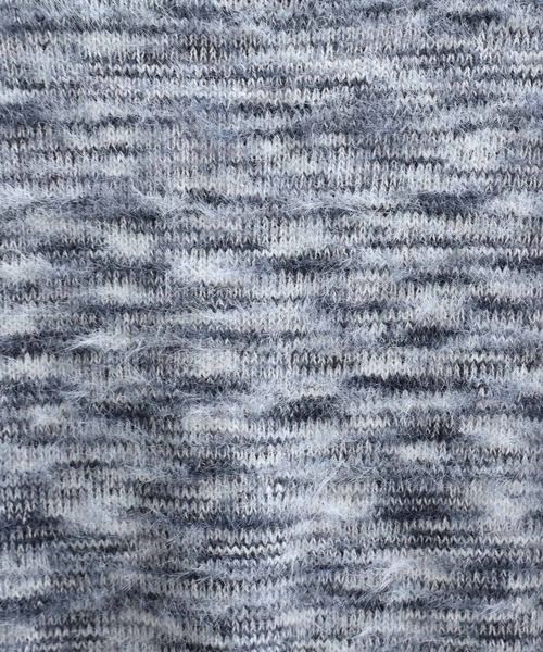 Social GIRL（ソーシャルガール）の「シャギーラウンドニットプルオーバー（ニット/セーター・レディース・チャコールグレー/ブルー/ブラック/アイボリー/パープル/ブラウン/ホワイト×ブラック/サックスブルー/オフホワイト・M）」の16枚目の写真