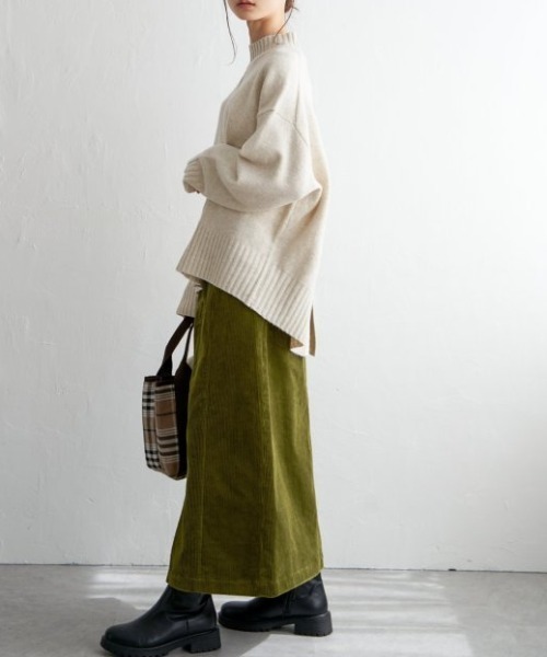 LBC(エルビーシー)の「コーデュロイIラインスカート(スカート・レディース・チャコールグレー/オフホワイト/ブルー/ダークオリーブ・M/L)」の11枚目の写真