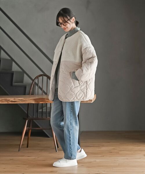 rps(アールピーエス)の「ボア切替キルトジャケット(ノーカラージャケット・レディース・ブラック/アイボリー/カーキ・フリー)」の4枚目の写真