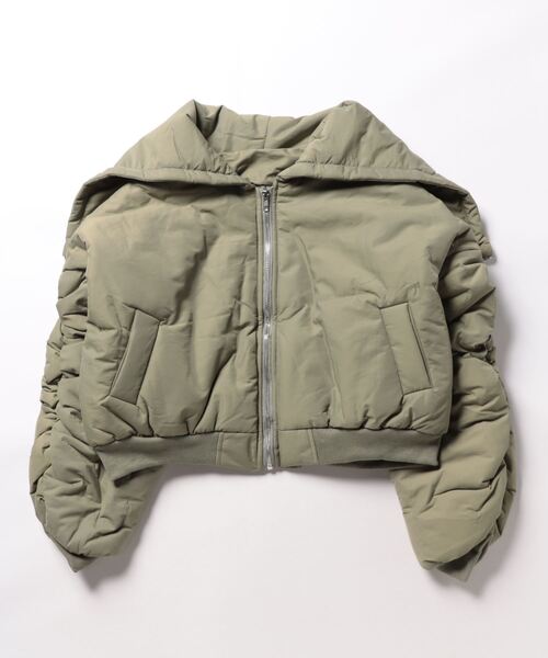 ULEULA（ウルア）の「シャーリング中綿ショートブルゾン（ブルゾン・レディース・カーキ/ブラック・FREE）」の6枚目の写真