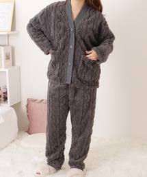 Vネックケーブル柄フランネルルームウエア