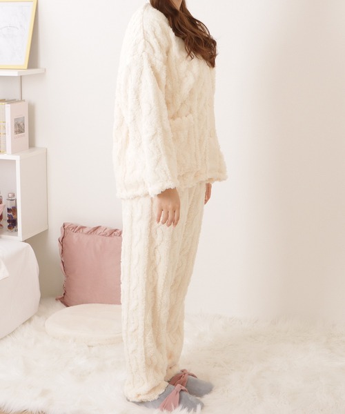 Lace Ladies(レースレディース)の「Vネックケーブル柄フランネルルームウエア(ルームウェア/パジャマ・レディース・アイボリー/グレー・M/XL)」の22枚目の写真