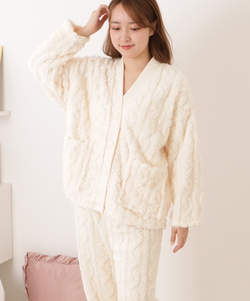 Lace Ladies(レースレディース)の「Vネックケーブル柄フランネルルームウエア(ルームウェア/パジャマ・レディース・アイボリー/グレー・M/XL)」の3枚目の写真