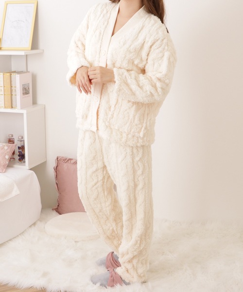 Lace Ladies(レースレディース)の「Vネックケーブル柄フランネルルームウエア(ルームウェア/パジャマ・レディース・アイボリー/グレー・M/XL)」の4枚目の写真