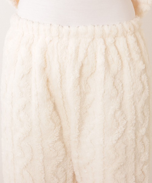 Lace Ladies(レースレディース)の「Vネックケーブル柄フランネルルームウエア(ルームウェア/パジャマ・レディース・アイボリー/グレー・M/XL)」の11枚目の写真