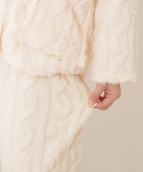 Lace Ladies(レースレディース)の「Vネックケーブル柄フランネルルームウエア(ルームウェア/パジャマ・レディース・アイボリー/グレー・M/XL)」の12枚目の写真