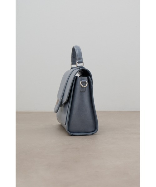 AZUL by moussy（アズールバイマウジー）の「AZモチーフワンハンドルフラップバッグ（ハンドバッグ・レディース・ライトブルー/ブラック/アイボリー・FREE）」の8枚目の写真