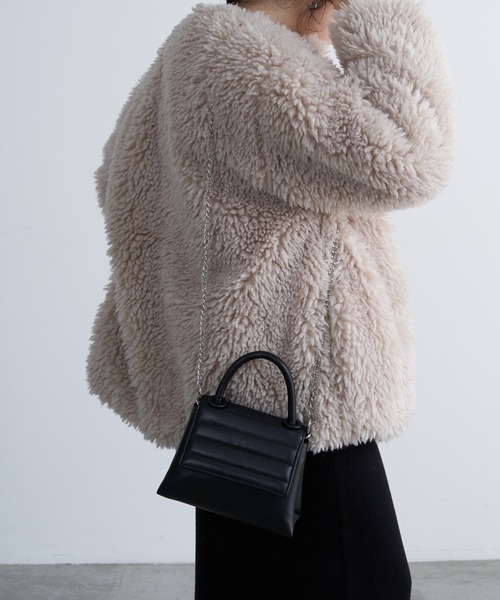 COLONY 2139(コロニートゥーワンスリーナイン)の「シープ風ファーノーカラーミドルコート(ノーカラーコート・レディース・ライトベージュ/チャコールグレー・FREE)」の16枚目の写真