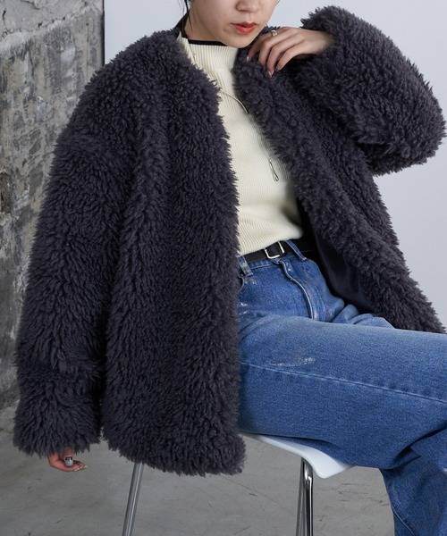 COLONY 2139（コロニートゥーワンスリーナイン）の「シープ風ファー