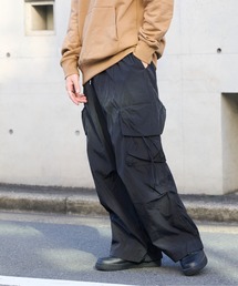 シャカシャカ テックパンツ