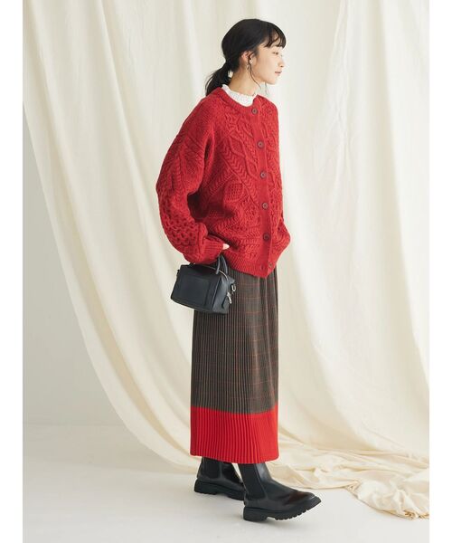 CRAFT STANDARD BOUTIQUE（クラフトスタンダードブティック）の「ケーブルパッチワークカーデイガン（カーディガン/ボレロ・レディース・レッド/ネイビー/ライトベージュ・FREE）」の13枚目の写真
