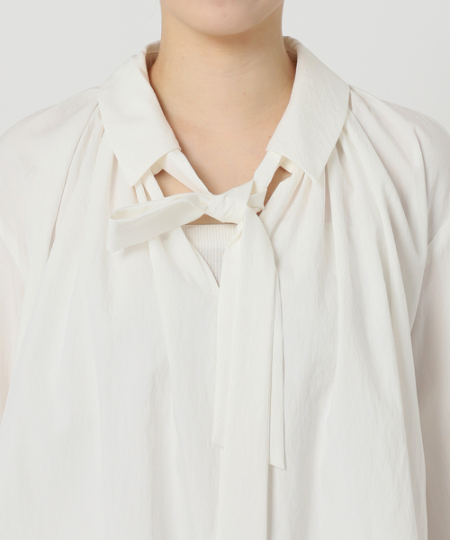Noble（ノーブル）の「ギャザーボウタイブラウス（シャツ