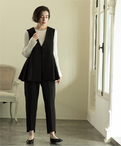 OPAQUE.CLIP（オペークドットクリップ）の「◆≪通勤・セレモニー/セットアップ対応≫ 前後差ヘムテーパードパンツ【ストレッチ/洗濯機洗い可】（その他パンツ・レディース・ベージュ/ブラック・36/38/40）」の22枚目の写真