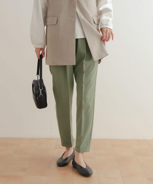 URBAN RESEARCH DOORS（アーバンリサーチドアーズ）の「ストレッチテーパードイージーパンツ（その他パンツ・レディース・ライトベージュ/ライトカーキ/ブラック・MEDIUM/SMALL/X-SMALL）」の11枚目の写真