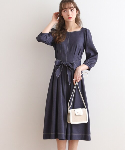 couture brooch（クチュールブローチ）の「◆【リボン付け外し2WAY/洗える】デニムライクワンピース（ワンピース・レディース・ブラック/ブルー系その他・36/38/40/42）」の18枚目の写真