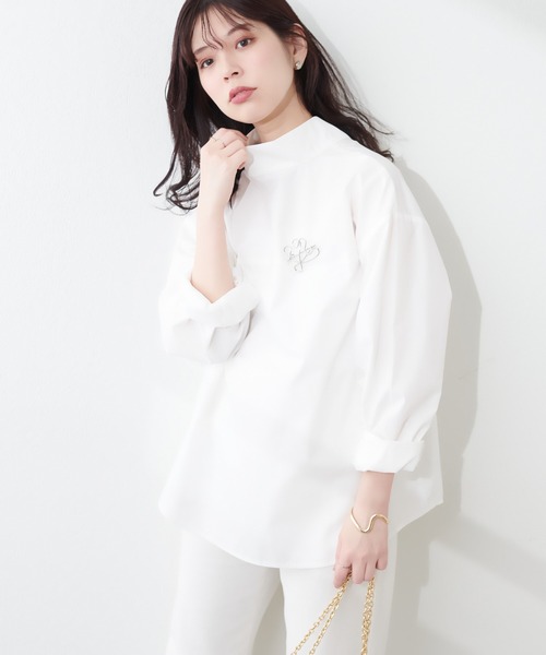 natural couture(ナチュラルクチュール)の「2WAYハイネックゆるシャツ(シャツ/ブラウス・レディース・オフホワイト/ブルー/その他1/その他2・FREE)」の1枚目の写真