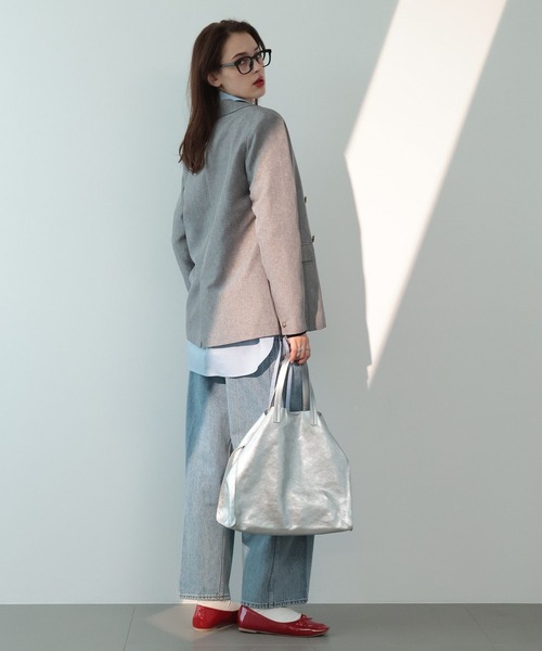 saloon（サルーン）の「SALOON(サルーン)/センタプレスストレートデニム（デニムパンツ・レディース・ライトブルー・SMALL/MEDIUM）」の4枚目の写真