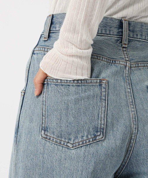 saloon（サルーン）の「SALOON(サルーン)/センタプレスストレートデニム（デニムパンツ・レディース・ライトブルー・SMALL/MEDIUM）」の15枚目の写真
