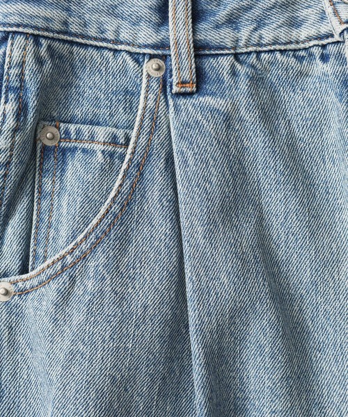 saloon（サルーン）の「SALOON(サルーン)/センタプレスストレートデニム（デニムパンツ・レディース・ライトブルー・SMALL/MEDIUM）」の17枚目の写真