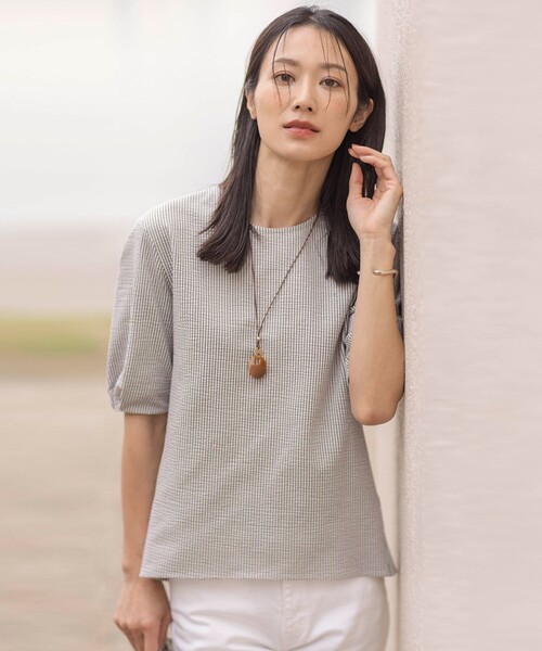 J.PRESS Ladies(J.プレス レディス)の「【WEB限定カラーあり・抗菌消臭・吸水速乾】サッカージャージー 5分袖 ペプラム カットソー(Tシャツ/カットソー・レディース・ふじ色系1/ブルー系1/ライトグレー系1/ネイビー系/ブラウン系1・SMALL)」の13枚目の写真