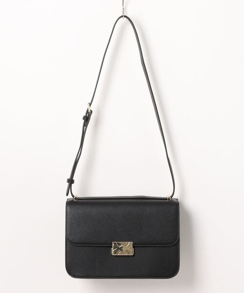 BENETTON (UNITED COLORS OF BENETTON)（ベネトンユナイテッドカラーズオブベネトン）の「メタルロゴフェイクレザーミディアムショルダーバッグ（ショルダーバッグ・レディース・ブラック/ホワイト・FREE）」の4枚目の写真