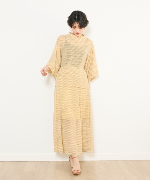 INED CLARO(イネドクラロ)の「ジオメトリックプリントブラウス【セットアップ対応】(シャツ/ブラウス・レディース・グレー/ベージュ/グリーン・フリー)」の19枚目の写真