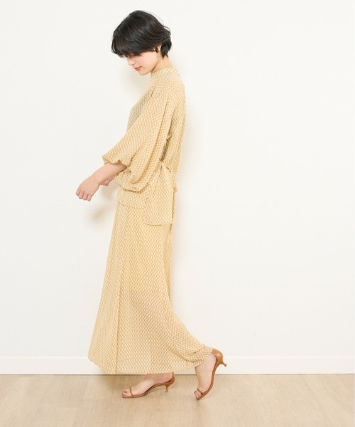 INED CLARO(イネドクラロ)の「ジオメトリックプリントブラウス【セットアップ対応】(シャツ/ブラウス・レディース・グレー/ベージュ/グリーン・フリー)」の21枚目の写真