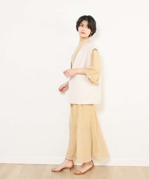 INED CLARO(イネドクラロ)の「ジオメトリックプリントブラウス【セットアップ対応】(シャツ/ブラウス・レディース・グレー/ベージュ/グリーン・フリー)」の16枚目の写真