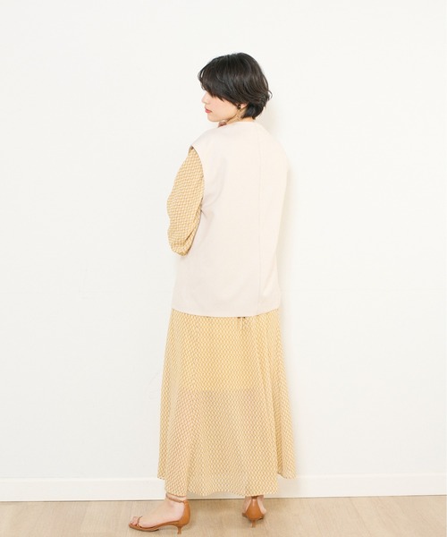 INED CLARO(イネドクラロ)の「ジオメトリックプリントブラウス【セットアップ対応】(シャツ/ブラウス・レディース・グレー/ベージュ/グリーン・フリー)」の18枚目の写真