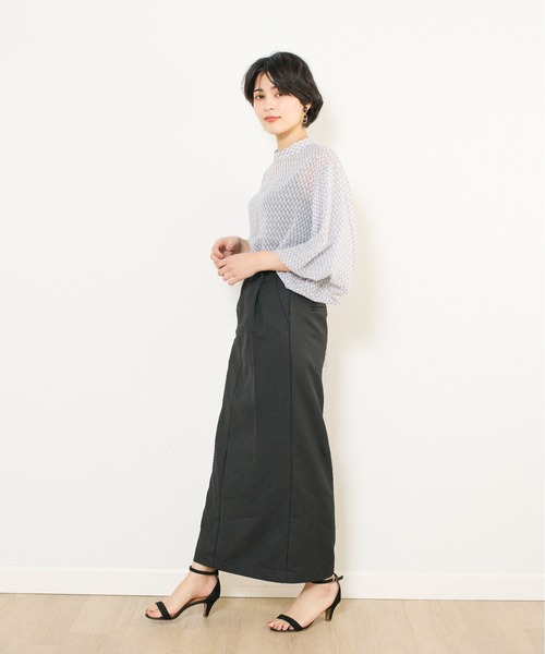 INED CLARO(イネドクラロ)の「ジオメトリックプリントブラウス【セットアップ対応】(シャツ/ブラウス・レディース・グレー/ベージュ/グリーン・フリー)」の6枚目の写真