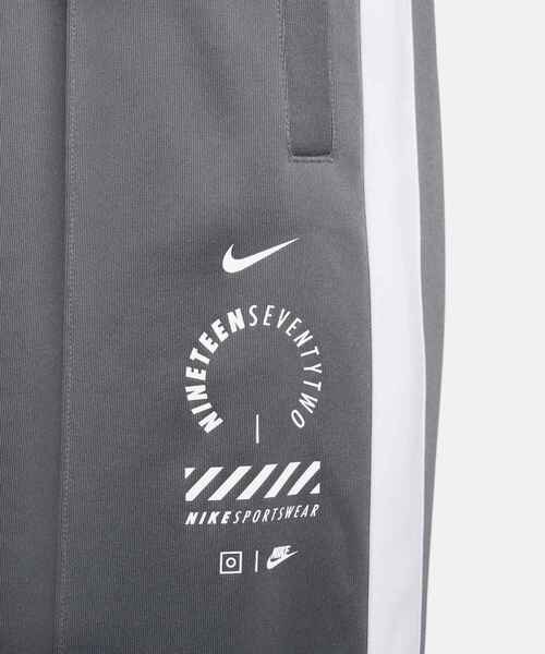 NIKE（ナイキ）の「ナイキ スポーツウェア ウィメンズスカート