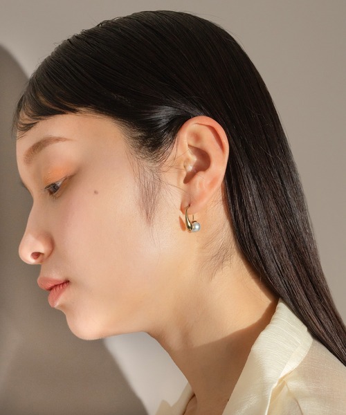 voov(ブーブ)の「ドロップ ニュアンス フック ピアス パール バックキャッチ(ピアス(両耳用)・レディース・ゴールド/シルバー・フリー)」の18枚目の写真
