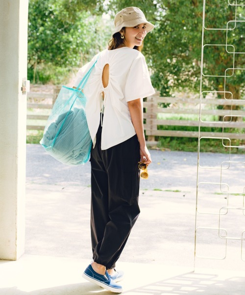 Ungrid（アングリッド）の「【ムラサキスポーツ限定】UNGRID/アングリッド 水陸両用 無地カッティングTシャツ/ラッシュガード   SS240801（Tシャツ/カットソー・レディース・ブラック/オフホワイト・M）」の3枚目の写真