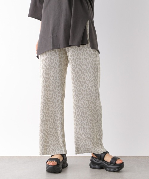 LEPSIM(レプシィム)の「柄プリーツイージーパンツ 124079(その他パンツ・レディース・チャコールグレー/アイボリー・FREE)」の1枚目の写真