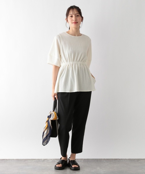 GLOBAL WORK(グローバルワーク)の「MATINEE LINE/シャーリングペプラム/124013(Tシャツ/カットソー・レディース・グレイッシュブルー/アイボリー/ブラック・MEDIUM/LARGE)」の5枚目の写真