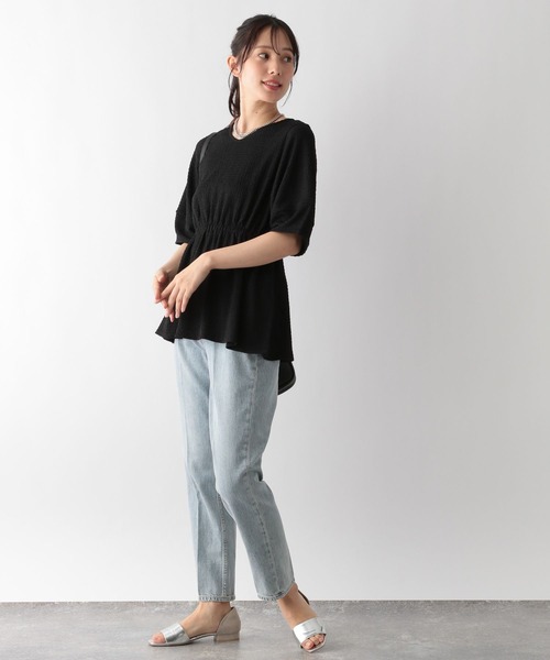 GLOBAL WORK(グローバルワーク)の「MATINEE LINE/シャーリングペプラム/124013(Tシャツ/カットソー・レディース・グレイッシュブルー/アイボリー/ブラック・MEDIUM/LARGE)」の9枚目の写真