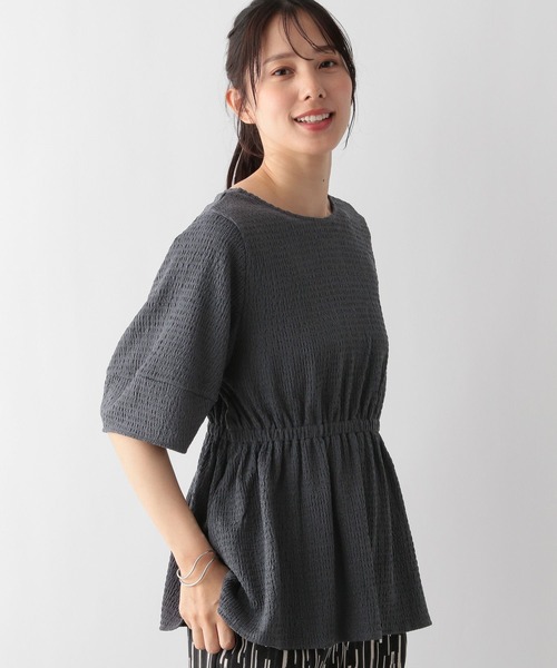 GLOBAL WORK(グローバルワーク)の「MATINEE LINE/シャーリングペプラム/124013(Tシャツ/カットソー・レディース・グレイッシュブルー/アイボリー/ブラック・MEDIUM/LARGE)」の15枚目の写真