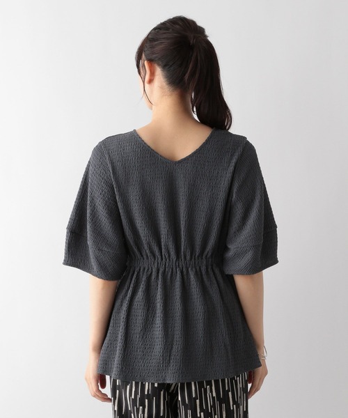 GLOBAL WORK(グローバルワーク)の「MATINEE LINE/シャーリングペプラム/124013(Tシャツ/カットソー・レディース・グレイッシュブルー/アイボリー/ブラック・MEDIUM/LARGE)」の18枚目の写真
