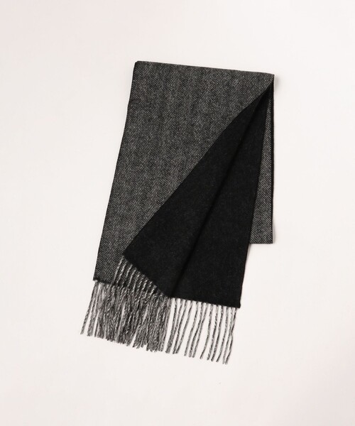 BEAMS（ビームス）の「ヘリンボーン リバーシブル マフラー（マフラー・メンズ・ネイビー/ブラック/チャコールグレー・ONE SIZE）」の8枚目の写真